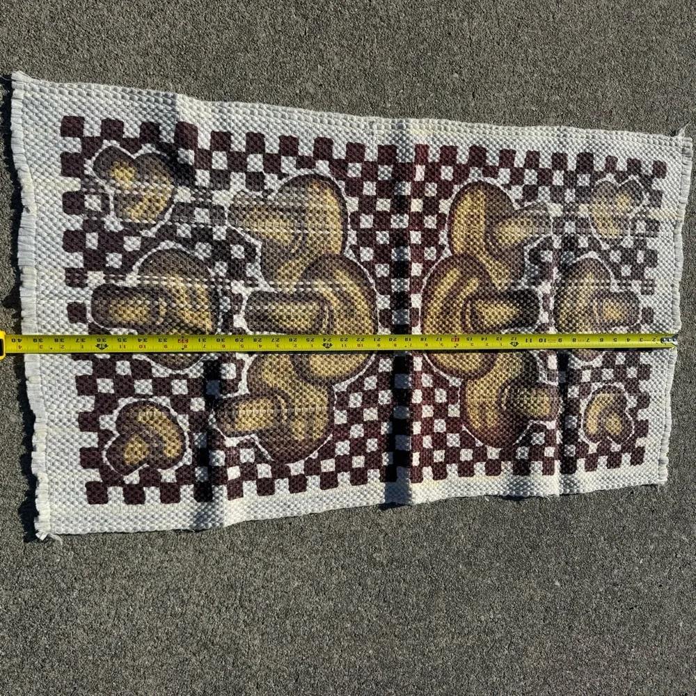 Vintage 70s 80s Mushroom Rug 40x23 Woven Brown Checkered